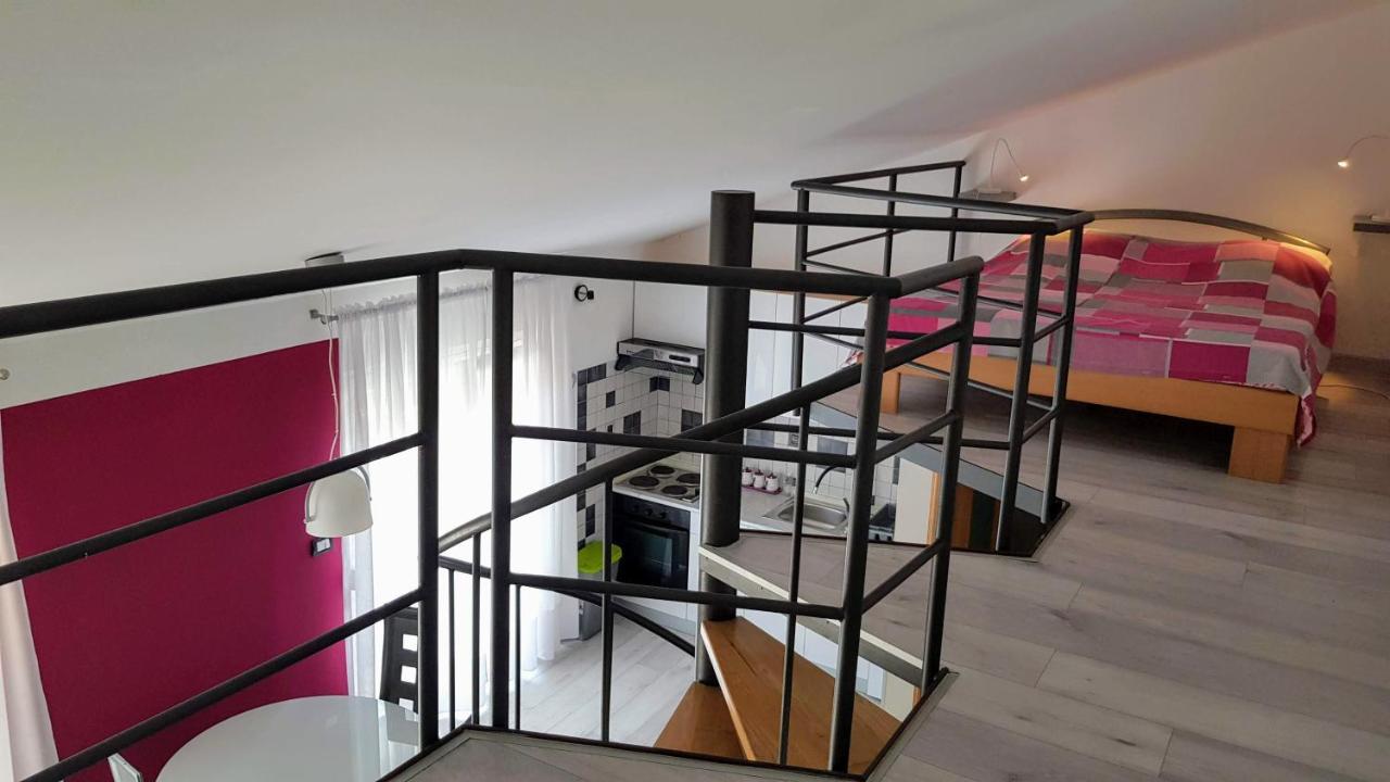 Sia House Apartment Pula Bagian luar foto