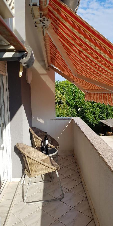 Sia House Apartment Pula Bagian luar foto
